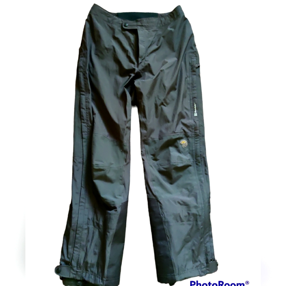 Ladies Mountain Hardwear Conduit Ski Pants.